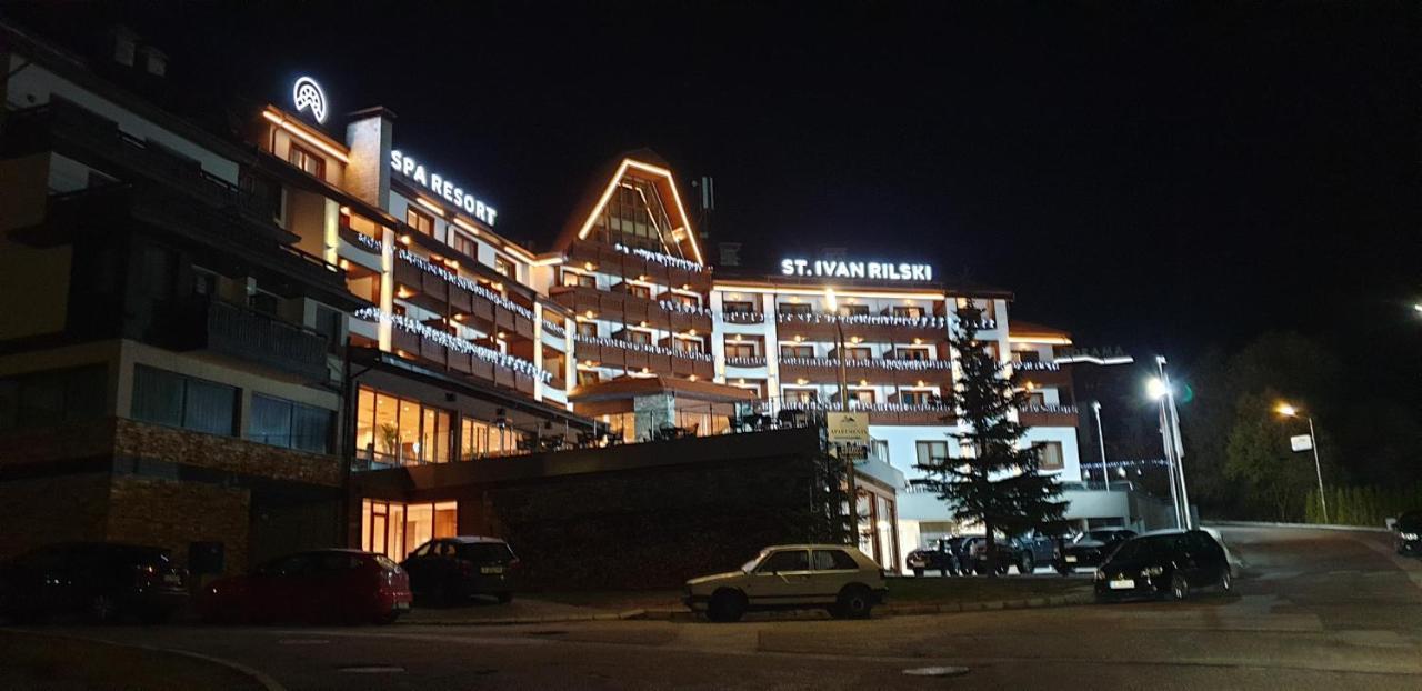 Free Spa В Св. Иван Рилски - Сладък Дом Сред Лукс Bansko Eksteriør billede