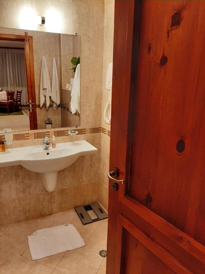 Free Spa В Св. Иван Рилски - Сладък Дом Сред Лукс Bansko Eksteriør billede